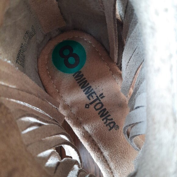 Minnetonka Isabel Fringed Wedge Sandals Beige Suede Heels US 8 Boho Cowgirl - Picture 5 of 9